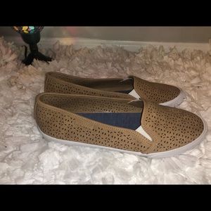 Tommy Hilfiger slip ons